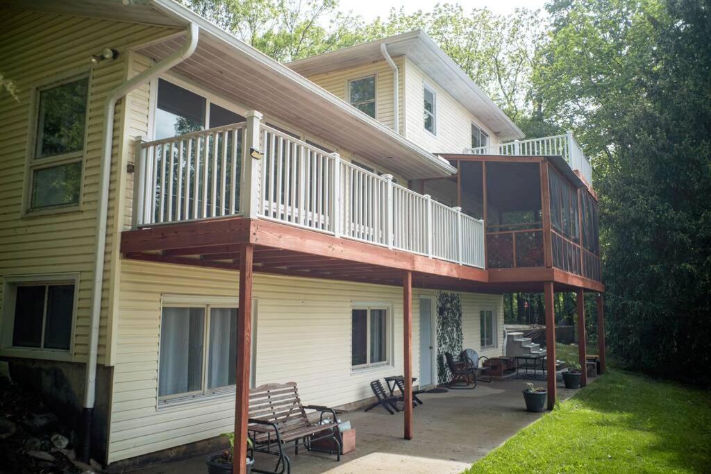 Finn'S Hideaway -Modern Family River Home Keokuk Екстериор снимка